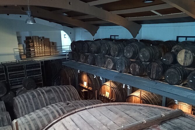 Douro Valley Guided Tour of 3 Vineyards with Lunch - Sabrosa lunch at an estate: where wine tasting meets a real meal