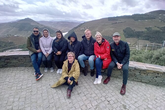 Douro Valley Guided Tour of 3 Vineyards with Lunch - Peso da Régua winery visit: second tasting, better comparisons