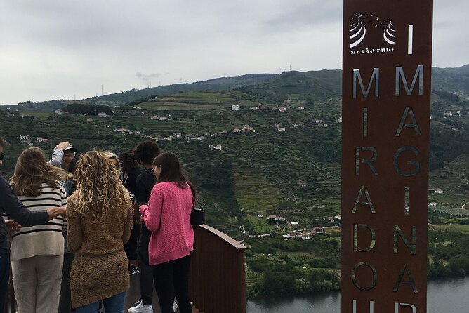 Douro Valley in off road - Private Tour - Meeting at Passeio das Virtudes and how the day flows