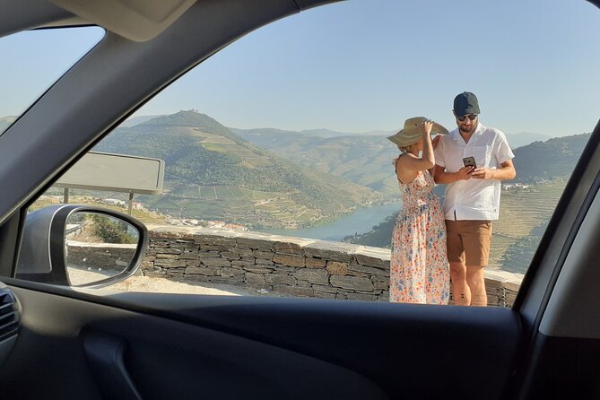 Douro Valley Premium with wine tasting lunch and boat - Sabrosa lunch: port wine ice cream, dessert, and the tasting that comes with it