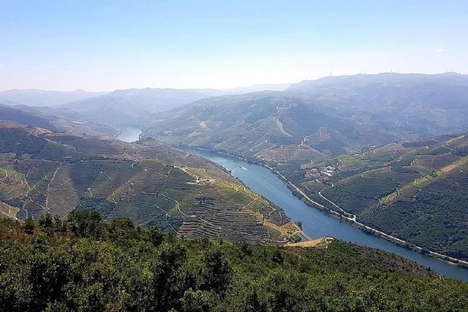 Douro Valley: private tour with lunch and wine estate all inclusive - What’s Included (and Why It’s Good Value for a 9-Hour Day)