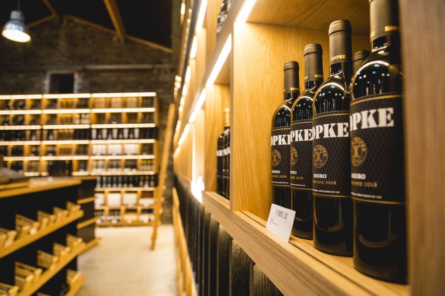 Douro Valley: Quinta de S. Luiz Winery Tour and Tasting - Tastings at Kopke: choosing classic or premium without getting surprised