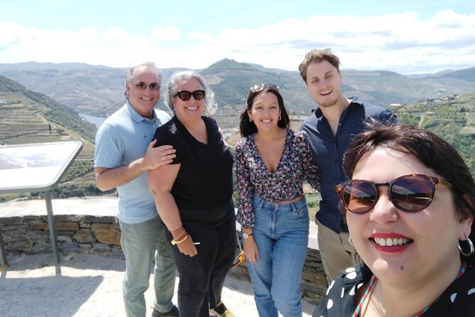 Douro Valley Small-Group Tour: 2 Wineries, Lunch, Optional Cruise - Why This Douro Valley Day Trip Works So Well