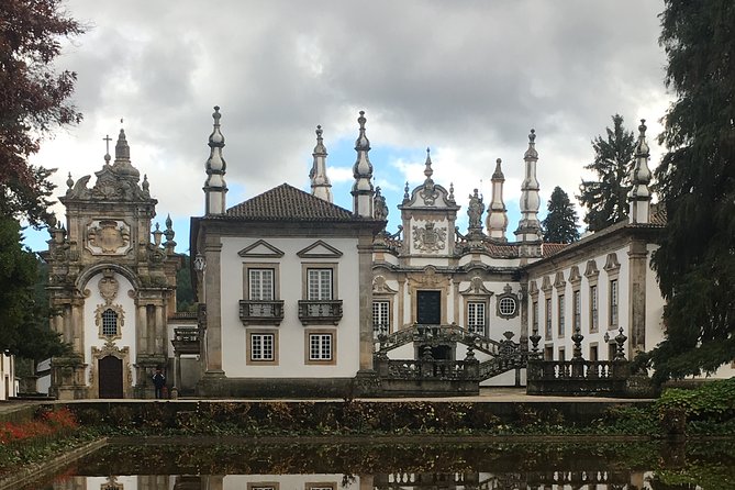 Douro Valley small group tour, Mateus Palace, Lunch and Wine tastings - A Five-Person Douro Day That Stays Human