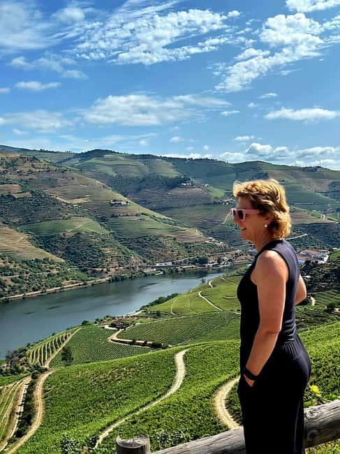 Douro Valley: Small-Group Tour, Winery's Lunch, Private Boat - The first winery stop: tradition you can see, not just hear