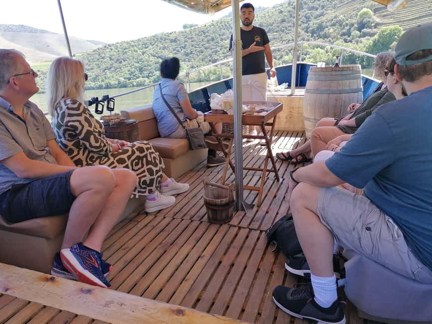 Douro Valley Sunset: 1 Winery visit & 1-h Boat Tour - Pinhão Village: The Fairytale Stop That Isn’t Just a Photo Break