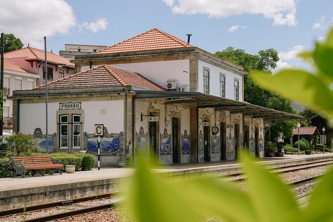Douro Valley Wine Tour Private Group, 1h Cruise, Lunch from Porto - Getting Started: Pickup and How You’ll Find the Tour