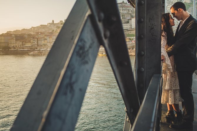 Eternalizing your trip - A 90-minute private photo shoot built around Porto’s best stops