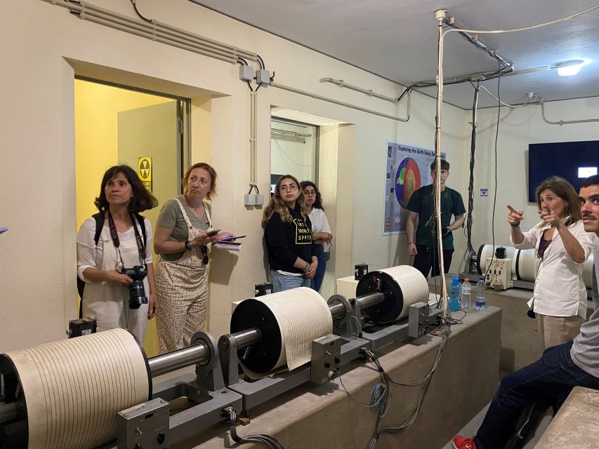 Exclusive visit to the Geophysical Institute of Porto - How a Seismic Station “Feels” Earthquakes and Nuclear Tests