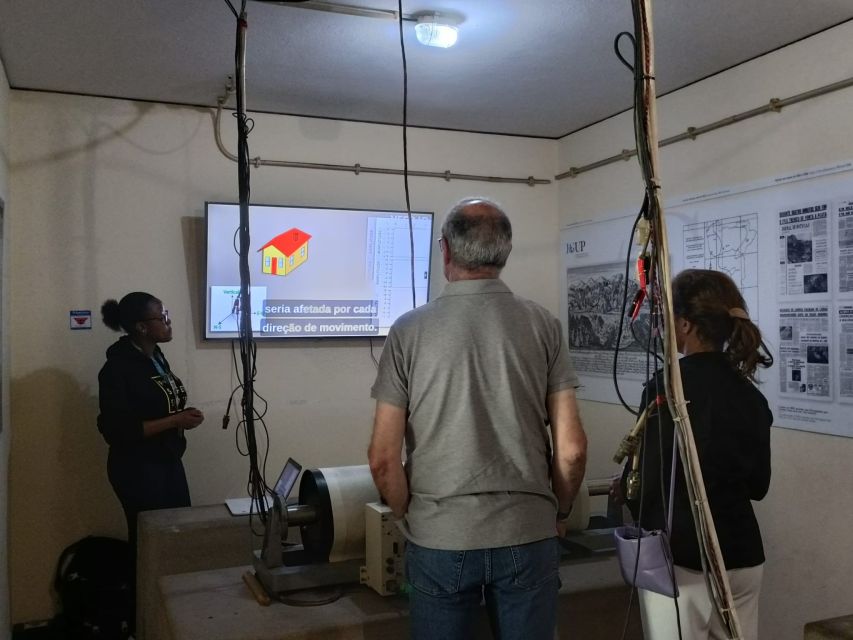 Exclusive visit to the Geophysical Institute of Porto - Walking the Stops: What Happens in Each Part of the Tour