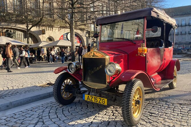 Explore Porto Aboard A Classic Tuk-Tuk tour 1h - Catedral do Porto and the feel of 12th-century Gothic