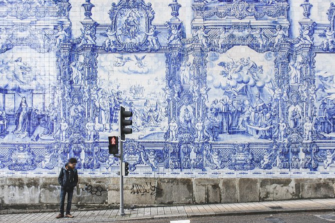 Explore the Instaworthy Spots of Porto with a Local - Chapel of Souls: Blue-and-White Azulejo That’s All About Detail