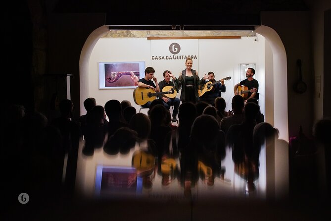 Fado by Casa da Guitarra - The one-hour itinerary: voice, viola de fado, then reserve port
