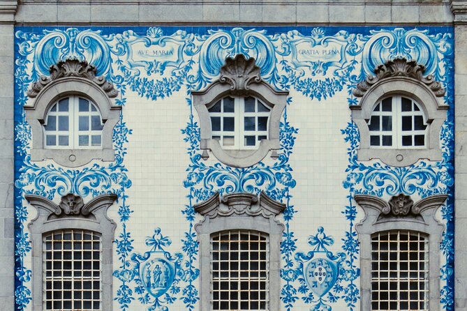 Fado Tour with Guide, Dinner & Live Show in Porto - The Human Touch: Guides Who Translate Emotion, Not Just Facts
