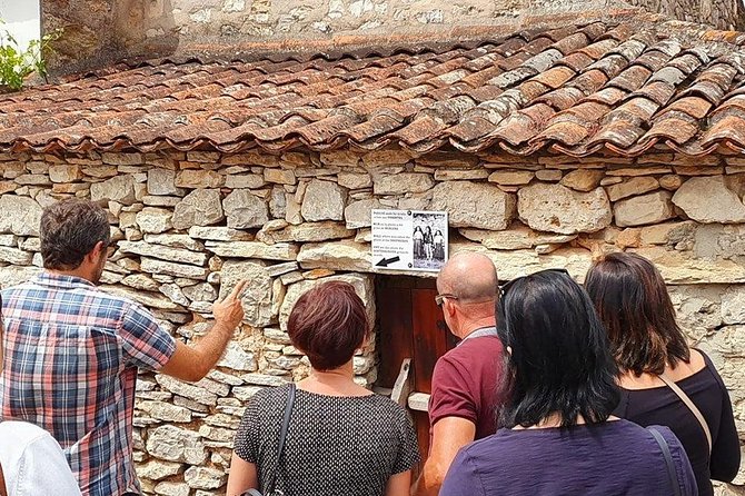 Fátima & Coimbra: Full Day Private Tour from Porto - Capela das Aparições: The Simple Chapel at the Core