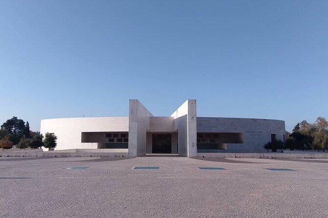 FÁTIMA Private Shrine and Pastorinhos Tour from Porto - Lunch Break Timing and What You Should Confirm