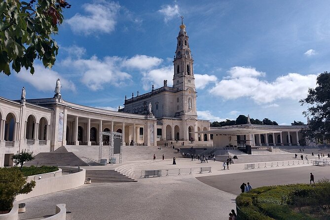 Fatima Sanctuary and Pastorinhos Village Private Tour From Porto - Who this private tour fits best (and who should reconsider)