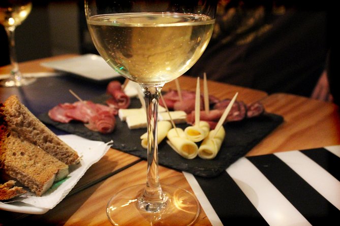Food Tasting Tour - Guides make or break this kind of tour
