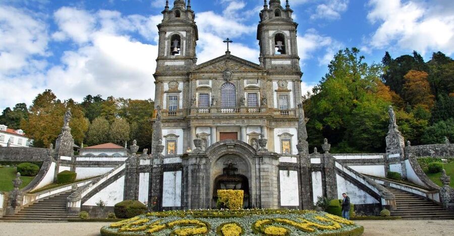 From Porto: Braga and Guimarães Full-Day Trip with Lunch - Guimarães Castle and the Palace of the Dukes of Braganza