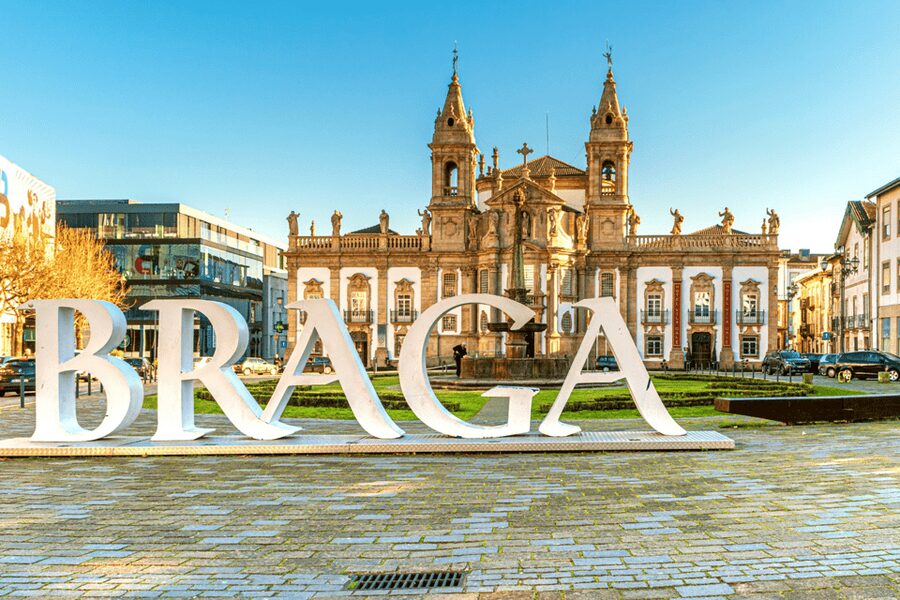 From Porto: Braga & Guimarães Day Trip with Lunch - Why Braga and Guimarães fit together so well