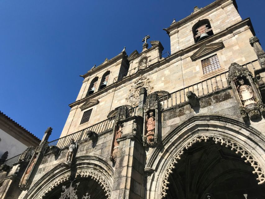 From Porto: Braga & Guimarães with Lunch Small Group Tour - Guimarães on foot: medieval streets before the Castle
