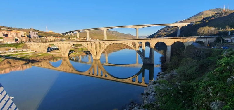 From Porto: Douro Valley Wine Tasting Tour With Hotel Pickup - The N222 drive and Peso da Régua: viewpoints without the crowds