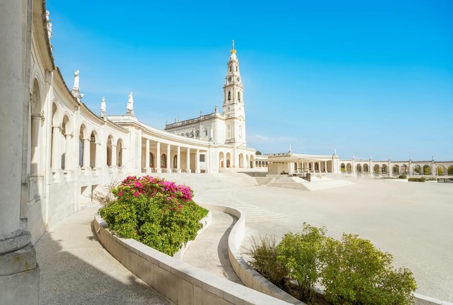 From Porto: Fátima and Coimbra Tour - Fátima’s sanctuary circuit: Basilica, Trinity, and the Chapel of the Apparitions