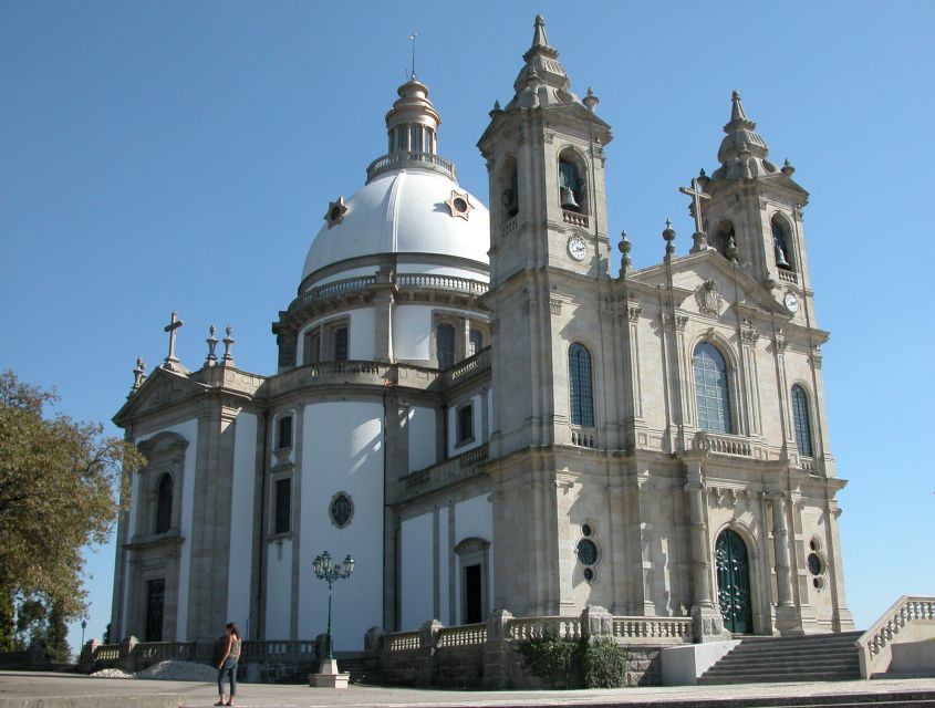 From Porto: Full-Day Trip of Minho Region - Lunch in Braga: A 1.5-Hour Window You’ll Want to Use Smartly
