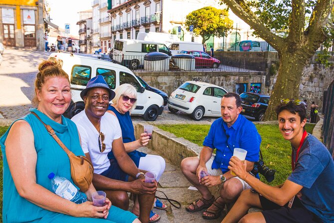 From Porto: Port Wine Sunset Rooftop Walking Tour - How the 6 pm sunset walk moves (and where it ends)