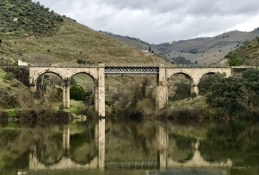 From Porto: Private Douro Valley Tour with Cruise and Wine - Pinhão: the train station stop you’ll actually care about