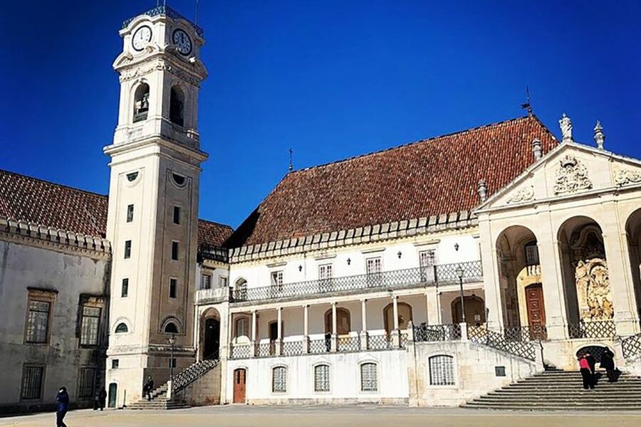 From Porto: Private Transfer to Lisbon w/ up to 4 City Stops - Route Options: Picking 3 Cities (From 5) Without Feeling Crushed