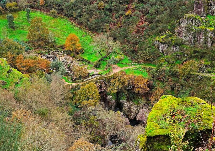 From Porto to Peneda-Gerês National Park - Fecha das Barjas waterfall: the Tahiti of Gerês effect