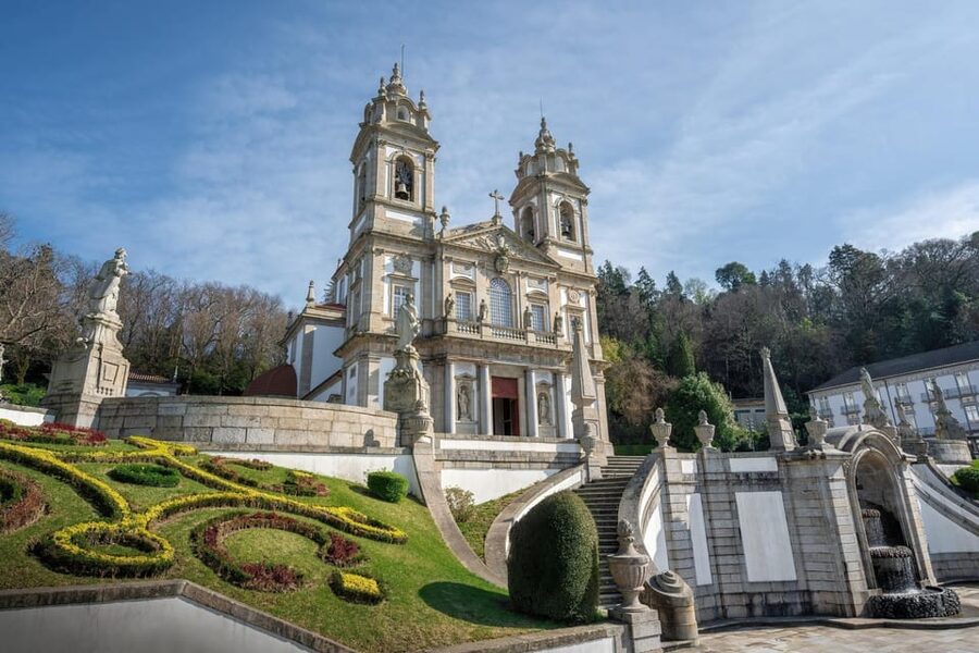 From Porto: Viana do Castelo, Braga and Guimarães Day Tour - Meeting Point at Batalha Square: Where You Want to Be at 8-ish