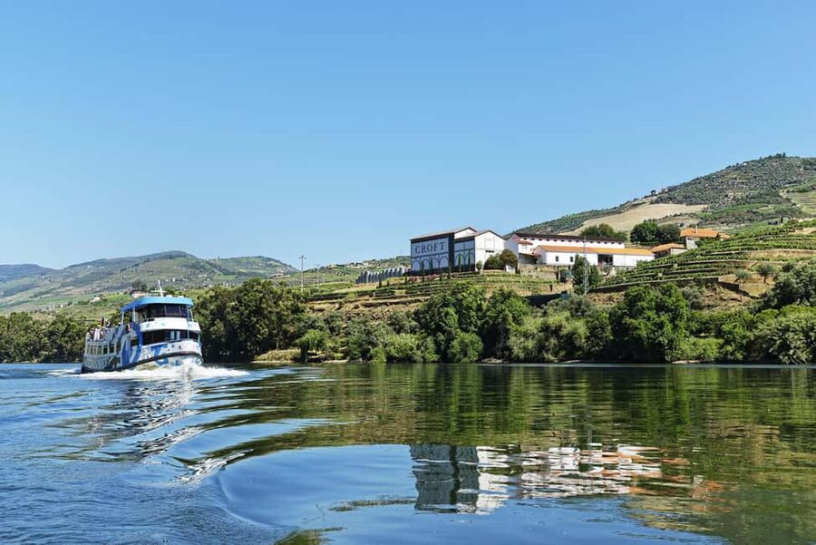From Porto: Wine Tasting with Lunch at a Quinta, Cruise, and Train Ride - What to bring (and what to leave behind)