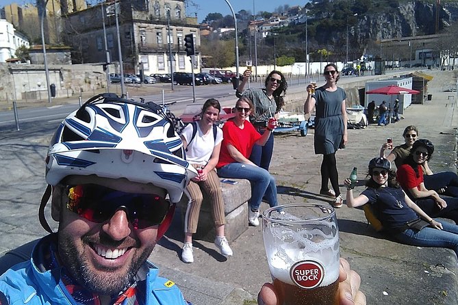 From Porto with view to Gaia: Private Bike Tour #DuckSideOfPorto - Crossing Into Gaia: Explore Cafes and Local Streets