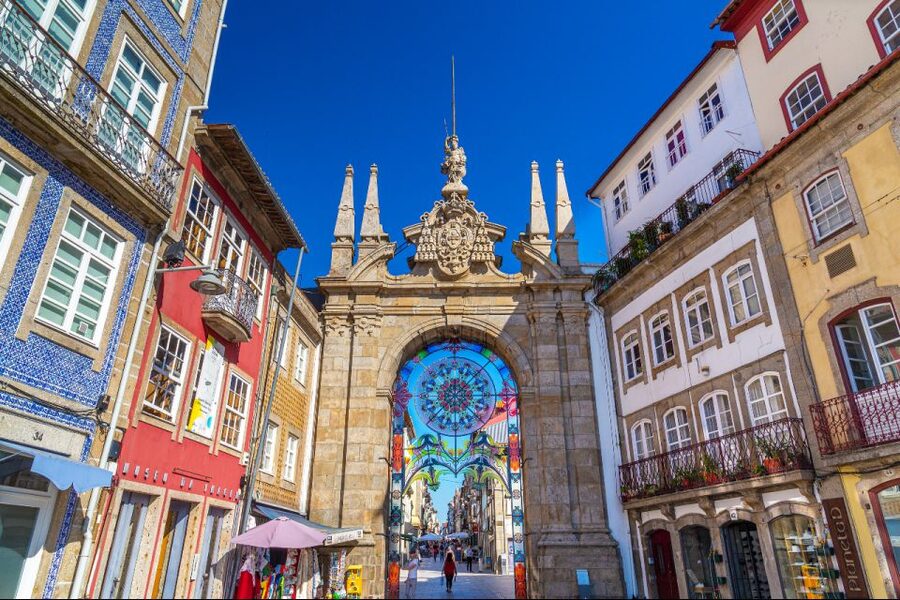 From Porto: Wonders of Braga & Guimaraes Private Day Trip - Should you book this private day trip from Porto?