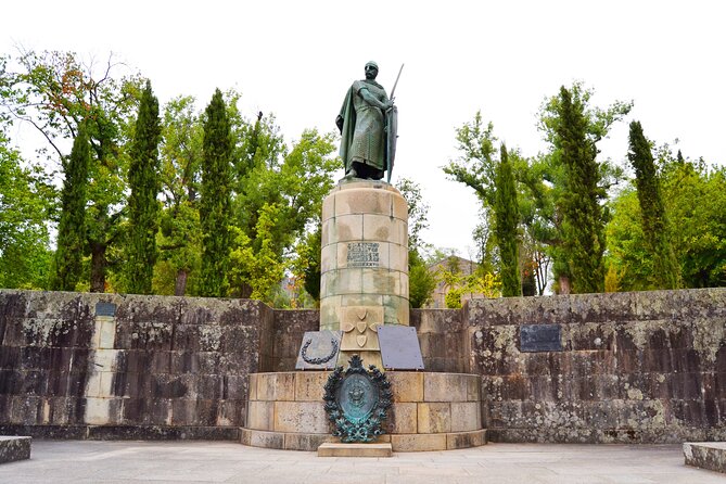 Full-Day Braga & Guimarães Guided Semi-Private Tour with Lunch from Porto - Bom Jesus do Monte: the funicular ride and the staircase that teaches you how to look