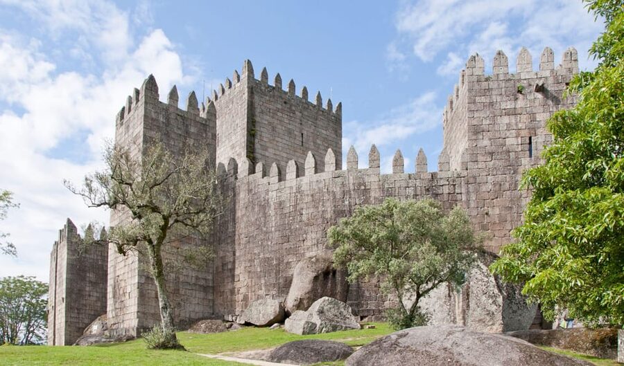 Guimarães: Castle of Guimarães Entry Ticket - Why Guimarães Castle Matters: Portugal’s Birthplace on UNESCO Grounds
