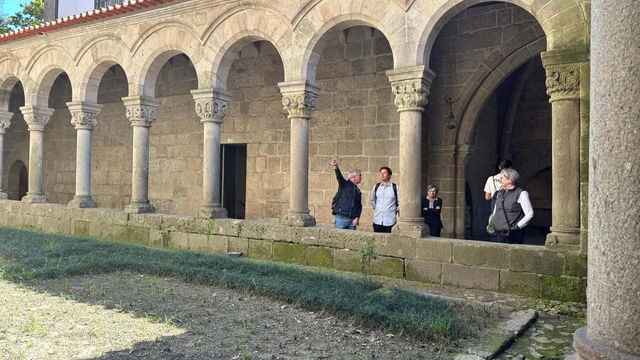 Guimarães Experience: Entry Tickets and Tasting Included - Museum time: Museu de Alberto Sampaio plus Convento de São Francisco