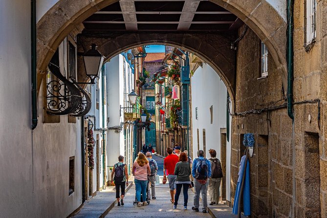 Guimarães: Half Day Private Tour from Porto - Guimarães Castle From Monte Largo: The Views and the Story Behind Them