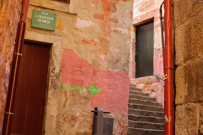 Half Day Private Tour in TukTuk Porto Jewish Heritage - Stop 1: Rua dos Mercadores, Jewish Merchants at Street Level