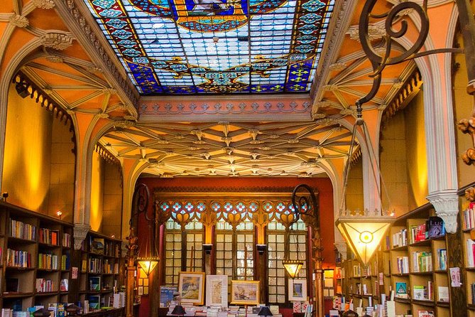 Harry Potter and Lello Bookshop Tour : Highlights and Hidden Gems - Livraria Lello: The Ticketed Bookshop Moment