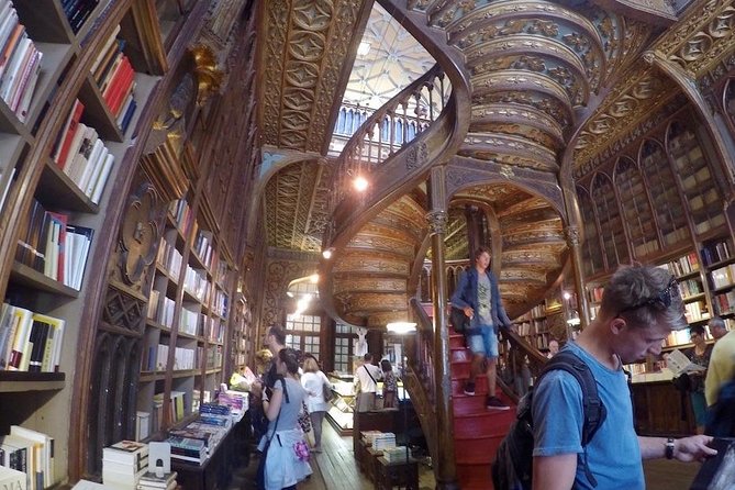Harry Potter and Lello Bookshop Tour : Highlights and Hidden Gems - Clérigos Tower and the City’s Landmark Circuit