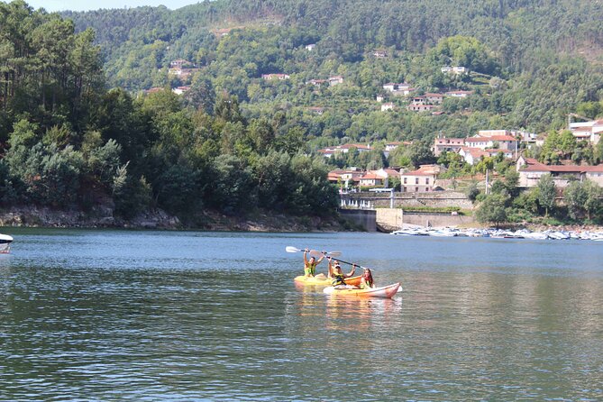 Kayak Experience & Gerês Tour, from Porto - Cascata do Arado: waterfall time with short hiking legs