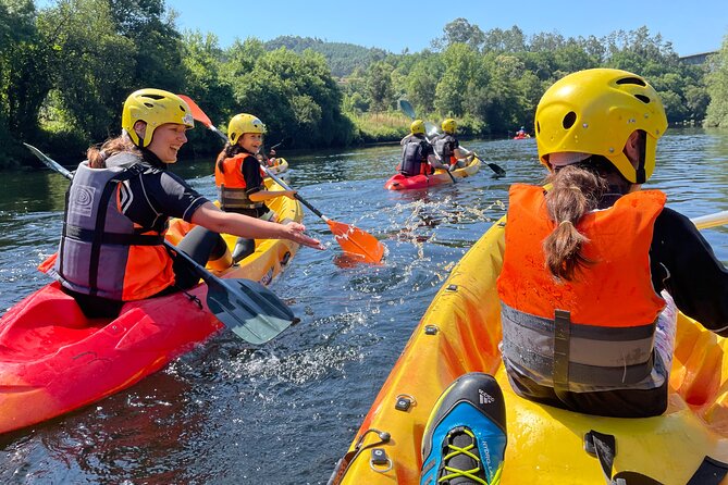 KAYAK TOUR: Descend the Beautiful Lima River - The halfway snack stop and the comfort details that matter