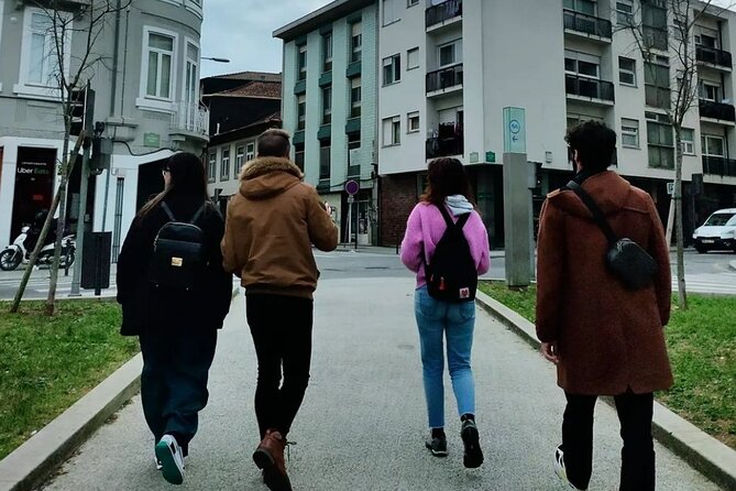 LGBTour Porto: Walk through Porto, discover the LGBTQIA+ History - Entering Porto’s LGBTQIA+ story fast: where the walk begins