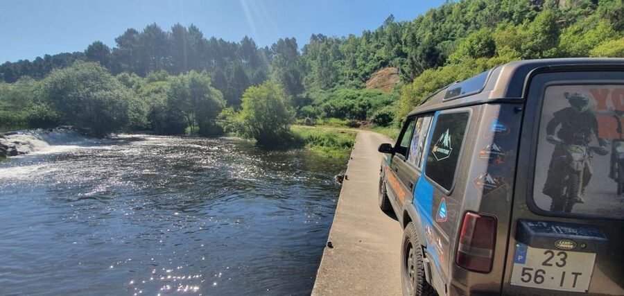 Living 4x4 Oporto Montains - Serra de Pias and the Porto-side finish: quick views, last chances