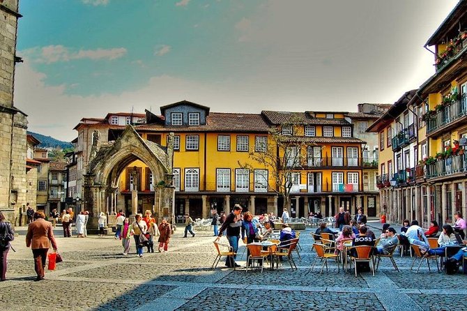 Medieval Guimarães- by Dusk or Day time -from Porto or Braga - Paço dos Duques de Bragança: Optional Inside, Strong Outside