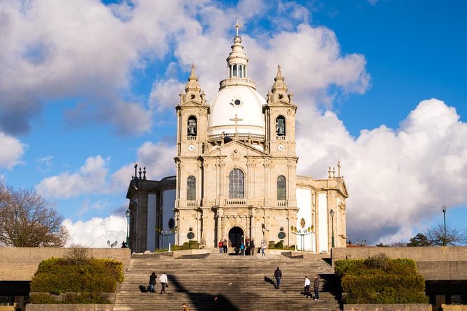 Minho Tour Private (Braga and Guimarães) Full Day - Minho in one day: how this private format saves you time