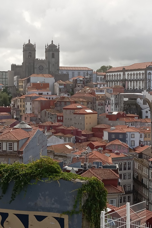 Monumental and historic Porto with the Stock Exchange Palace - Key highlights at a glance